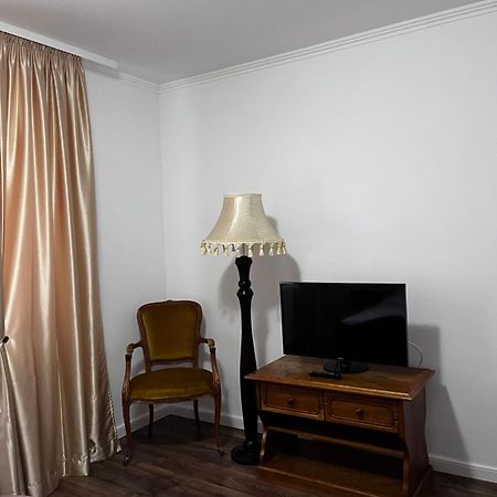 Cazare David Si Familia . Piatra Neamt Exterior photo
