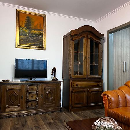 Cazare David Si Familia . Piatra Neamt Exterior photo